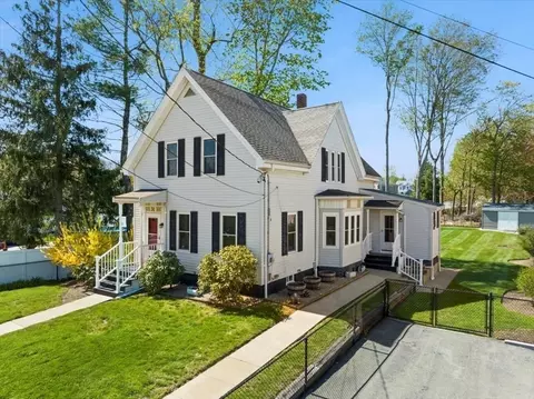31 Webster St, Whitman, MA 02382