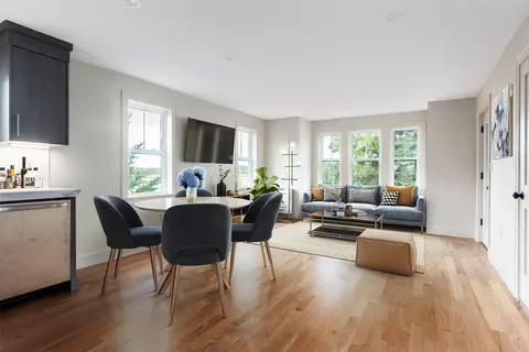 329 Columbia Rd #3, Boston, MA 02124