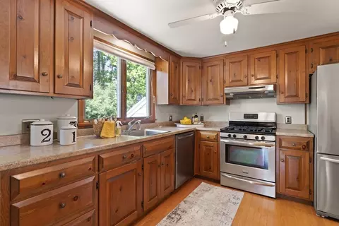 Kitchen - 51 Pine Ridge Rd, Reading, MA 01867 photo 3 of 3