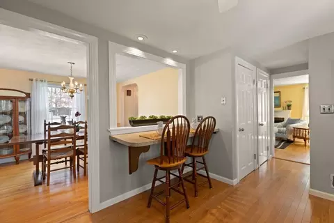 Entry Way - 51 Pine Ridge Rd, Reading, MA 01867 photo 3 of 4
