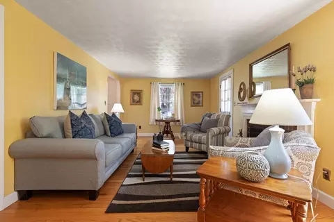 Living - 51 Pine Ridge Rd, Reading, MA 01867 photo 5 of 5