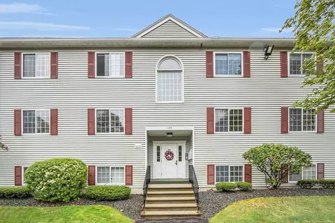 135 Lafond Ln #22, Dracut, MA 01826