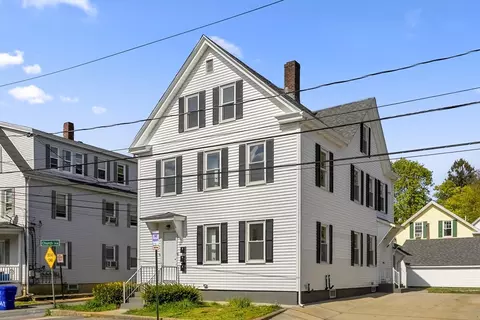 17 Church St, Taunton, MA 02780