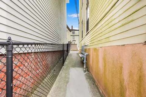 1674 S Main St, Fall River, MA 02724 photo 10