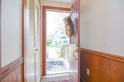 68 North Ave, Mendon, MA 01756 photo 4