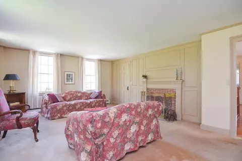68 North Ave, Mendon, MA 01756 photo 11