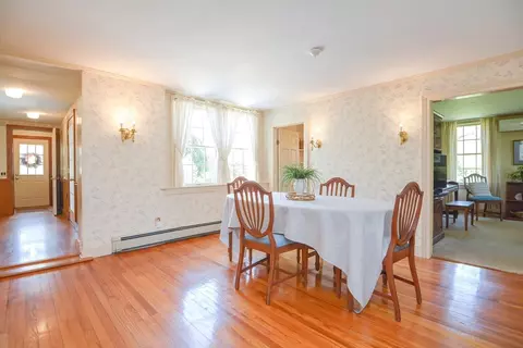 68 North Ave, Mendon, MA 01756 photo 13