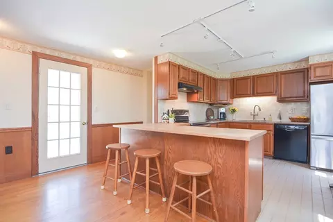 68 North Ave, Mendon, MA 01756 photo 6