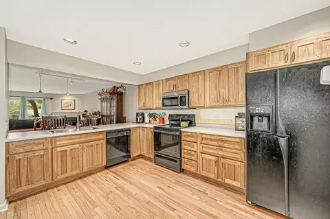 73 Pointe Rok Dr #73, Worcester, MA 01604 photo 8