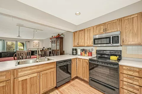 73 Pointe Rok Dr #73, Worcester, MA 01604 photo 9