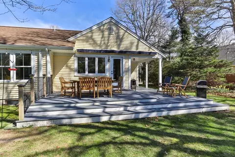 Exterior - 81 Crawford Rd, Barnstable, MA 02635 photo 8 of 13
