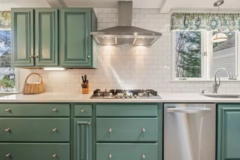 Kitchen - 81 Crawford Rd, Barnstable, MA 02635 photo 2 of 5