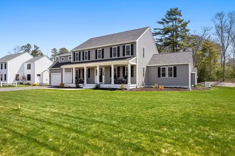 60 Elbow Pond Ln, Plymouth, MA 02360