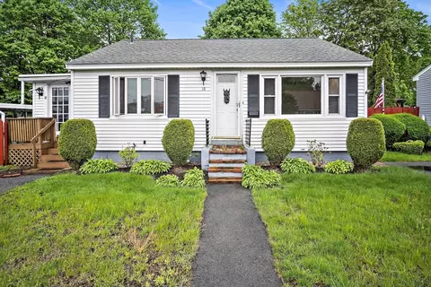 18 Wiggin Ter, Dracut, MA 01826