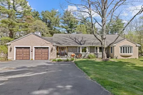 387 River St, Norwell, MA 02061