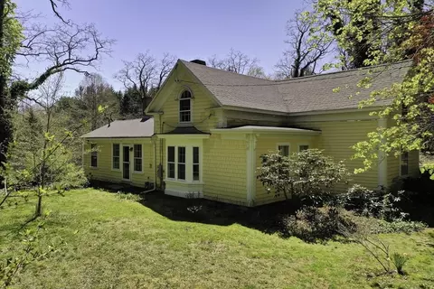 1295 County Rd, Bourne, MA 02532 photo 4