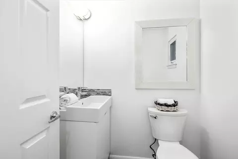 11 Beals Cove Rd # D, Hingham, MA 02043 photo 7