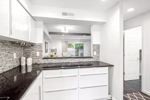 11 Beals Cove Rd # D, Hingham, MA 02043 photo 5