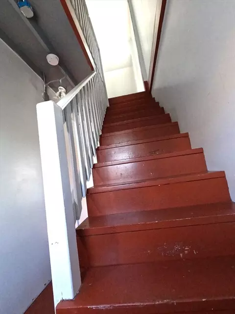 61 Harrison St, Worcester, MA 01604 photo 13
