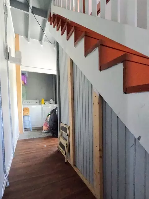 61 Harrison St, Worcester, MA 01604 photo 9