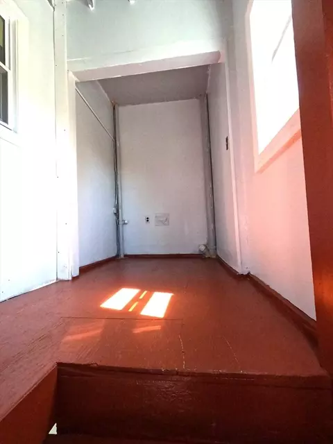 61 Harrison St, Worcester, MA 01604 photo 11