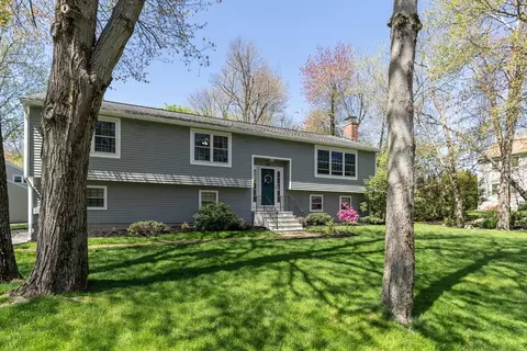 36 Richard Ave, Shrewsbury, MA 01545