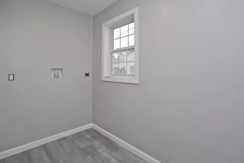 33 Brooks St, Springfield, MA 01109 photo 15