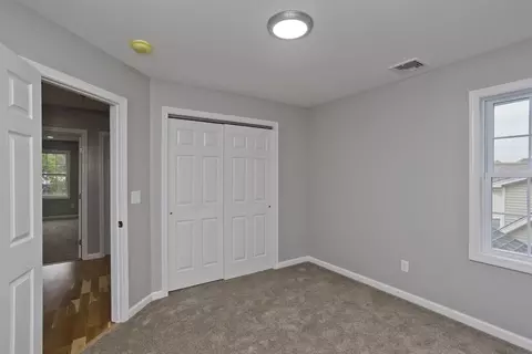 33 Brooks St, Springfield, MA 01109 photo 21