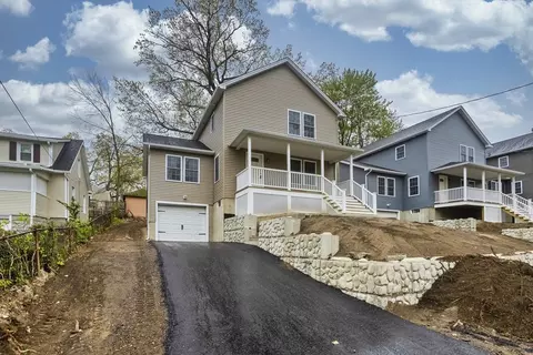 33 Brooks St, Springfield, MA 01109