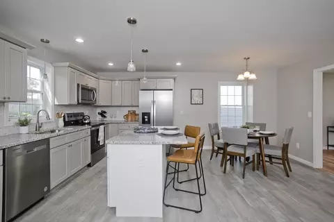 33 Brooks St, Springfield, MA 01109 photo 10