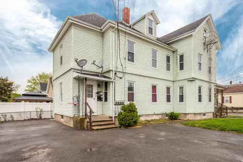 231 Cohannet St, Taunton, MA 02780
