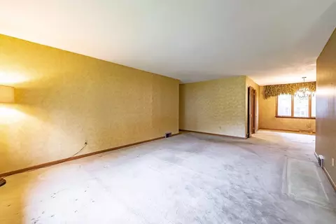 122 Benz St, Springfield, MA 01118 photo 12