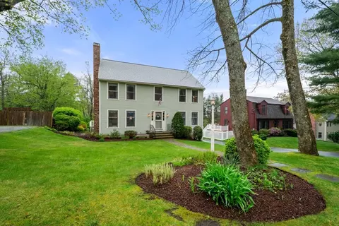81 Carter Rd, Worcester, MA 01609