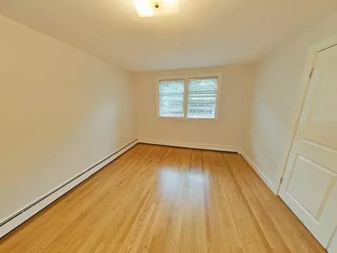 Bedroom - 8 Kerrydale Rd, Needham, MA 02492 photo 3 of 5