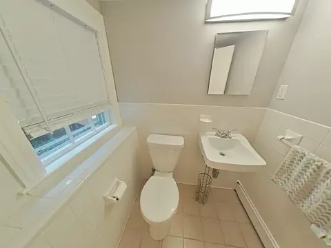 Bath - 8 Kerrydale Rd, Needham, MA 02492 photo 2 of 2