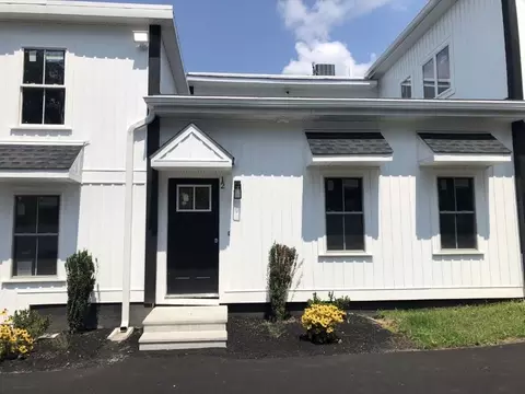 50 Frankfort St #8, Fitchburg, MA 01420