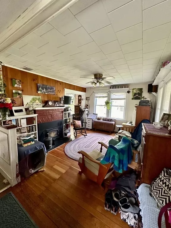  108 Maple, Greenfield, MA 01301 photo 4