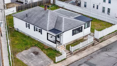 175 Jewett St, Lowell, MA 01850