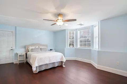476 E 3rd St #1, Boston, MA 02127 photo 12