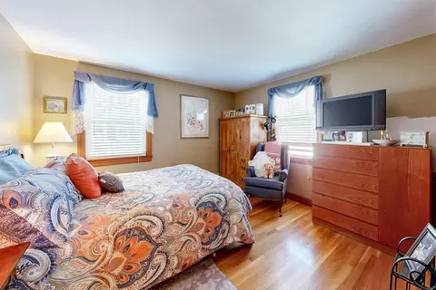 Bedroom - 202 Pine St, Danvers, MA 01923 photo 5 of 8
