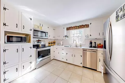 Kitchen - 202 Pine St, Danvers, MA 01923 photo 1 of 1