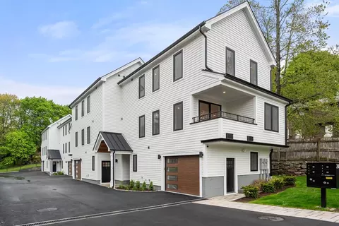 199-201 Copeland St #2, Quincy, MA 02169