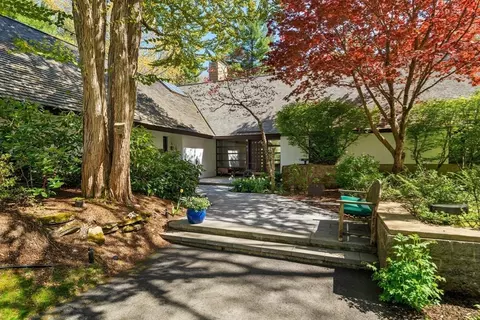 51 Hampstead Way, Marshfield, MA 02050