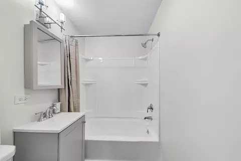 95 Windemere St, Springfield, MA 01104 photo 15