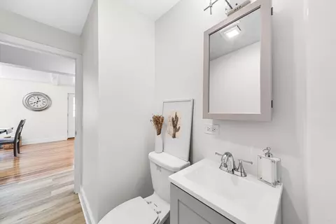 95 Windemere St, Springfield, MA 01104 photo 16