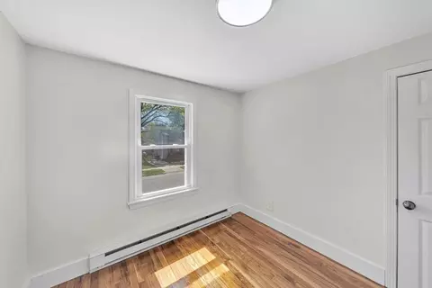 95 Windemere St, Springfield, MA 01104 photo 24