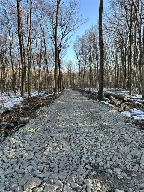 315 Central Tpke, Sutton, MA 01590 photo 3