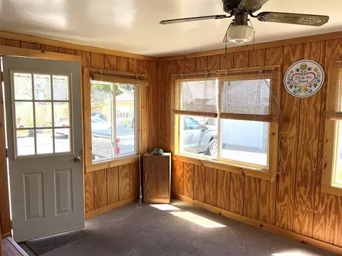 33 Walton St, Chicopee, MA 01013 photo 6