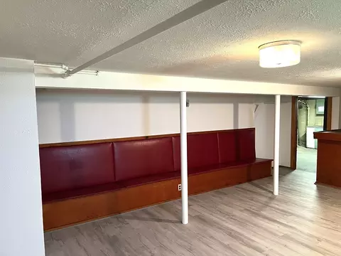 33 Walton St, Chicopee, MA 01013 photo 18