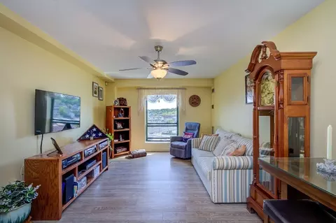 750 Davol St #1013, Fall River, MA 02720 photo 4